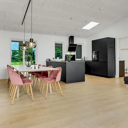 Hébergement de vacances Stunning In With Sauna *