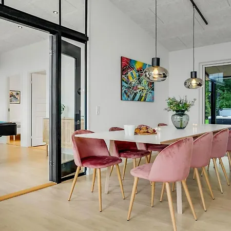 Stunning In With Sauna * Sjolund